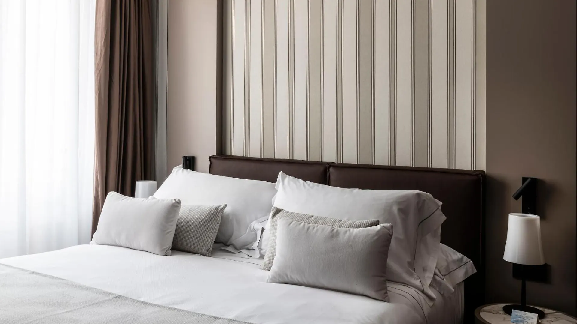 Duomo Hotel & Apartments 米兰 4*,  意大利